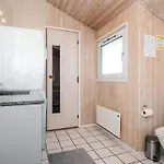 4 Star In Hjorring Lonstrup
