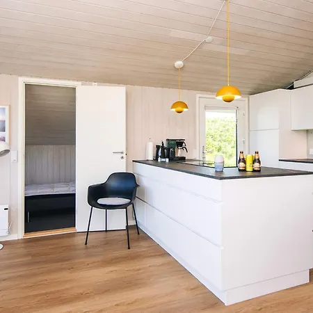 8 Person In Hj Rring Holiday home