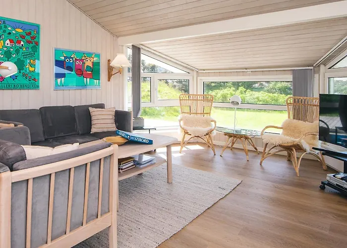 8 Person In Hjorring-by Traum *