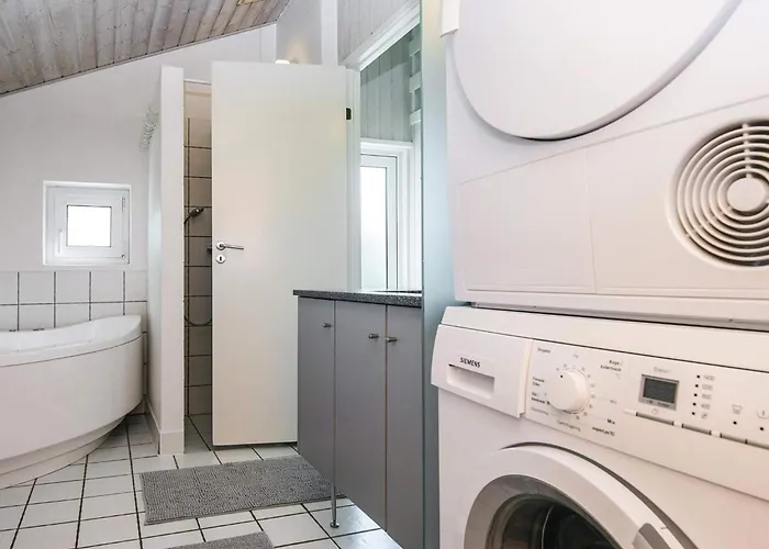 8 Person In Hjorring-by Traum * Lønstrup